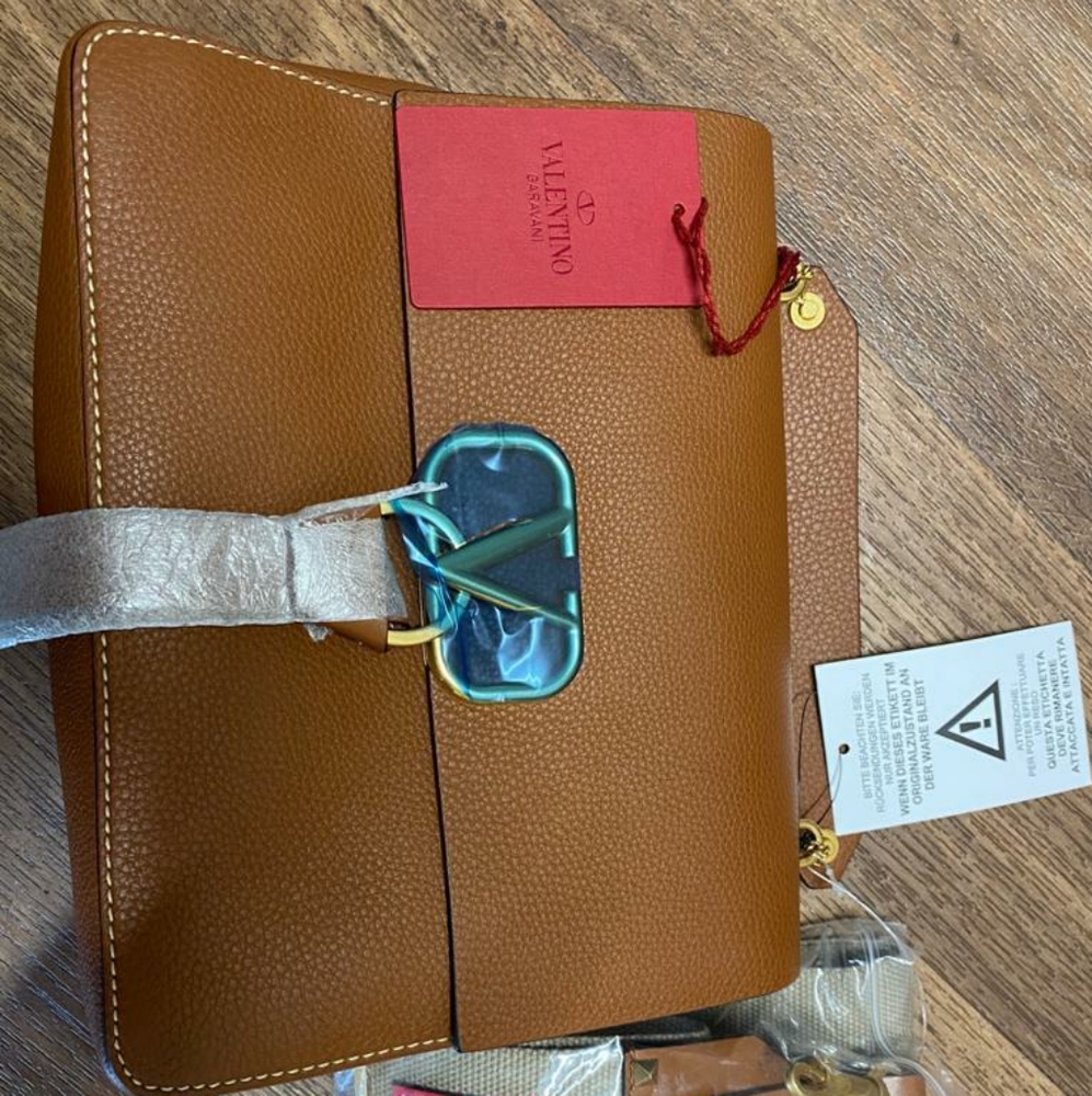 (SOLD)Valentino bag